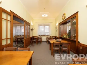 Prodej rodinného domu, Hořice, náměstí Jiřího z Poděbrad, 330 m2