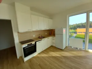 Pronájem bytu 1+kk, Praha - Hloubětín, Za černým mostem, 36 m2