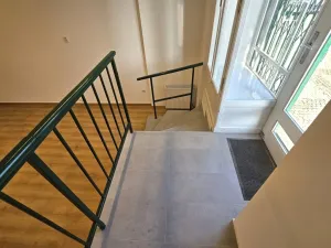 Pronájem obchodního prostoru, Praha, Pod Nuselskými schody, 105 m2