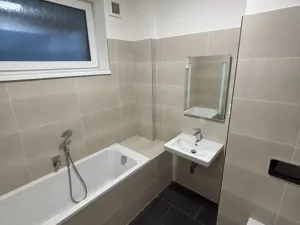 Pronájem bytu 1+kk, Kralupy nad Vltavou, Náměstí G. Karse, 50 m2