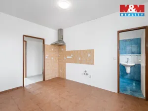 Prodej bytu 3+1, Srby, 72 m2