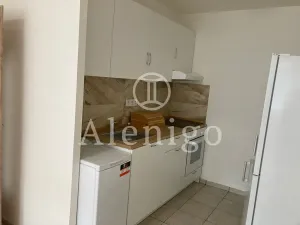 Prodej bytu 2+kk, Praha, 44 m2