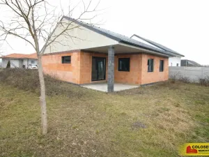 Prodej rodinného domu, Hrádek, 105 m2