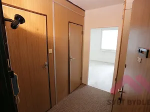 Pronájem bytu 1+kk, Praha - Řepy, Bazovského, 35 m2