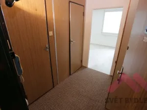 Pronájem bytu 1+kk, Praha - Řepy, Bazovského, 35 m2