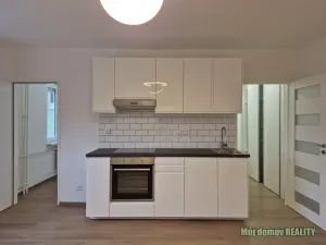 Pronájem bytu 2+kk, Praha - Holešovice, Vrbenského, 40 m2