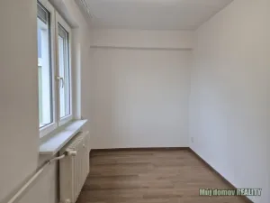 Pronájem bytu 2+kk, Praha - Holešovice, Vrbenského, 40 m2