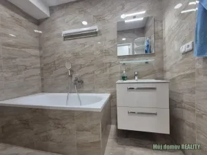 Pronájem bytu 2+kk, Praha - Holešovice, Vrbenského, 40 m2