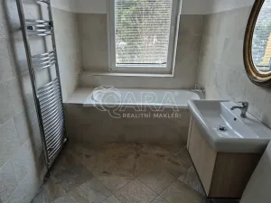 Pronájem bytu 3+1, Praha - Troja, Svídnická, 74 m2