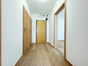 Pronájem bytu 1+1, Pardubice - Polabiny, Lonkova, 44 m2