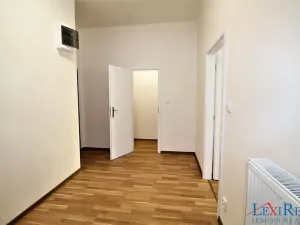 Pronájem bytu 2+kk, Praha - Nusle, 5. května, 52 m2