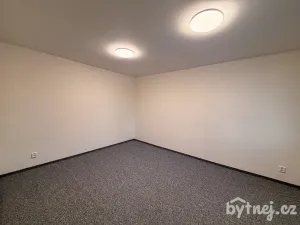 Pronájem bytu 1+1, Brno - Bystrc, Laštůvkova, 34 m2