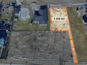 Prodej pozemku pro bydlení, Lišov, 1358 m2