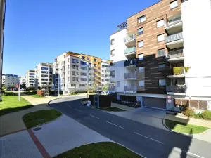 Pronájem bytu 2+kk, Praha, Zakšínská, 56 m2