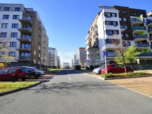 Pronájem bytu 2+kk, Praha, Zakšínská, 56 m2