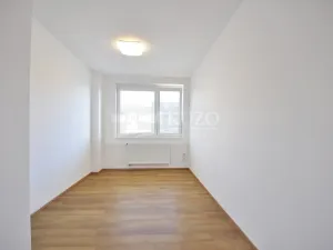 Pronájem bytu 2+kk, Praha, Zakšínská, 56 m2