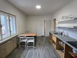 Pronájem vily, Úsobí, 128 m2