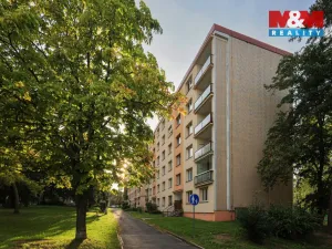 Prodej bytu 2+1, Klatovy - Klatovy III, Pod Hůrkou, 54 m2