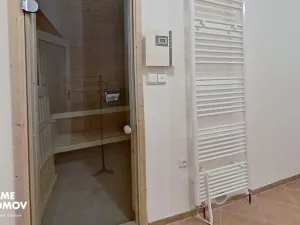 Pronájem kanceláře, Holešov, nám. Dr. E. Beneše, 164 m2