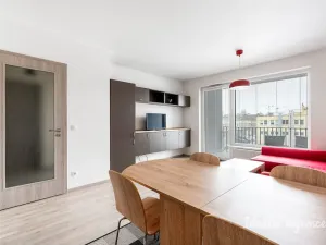 Pronájem bytu 2+kk, Praha - Vysočany, Strnadových, 60 m2
