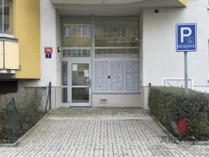 Pronájem bytu 3+kk, Praha - Letňany, Bechlínská, 74 m2