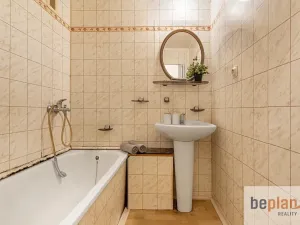 Prodej bytu 3+1, Praha - Prosek, Bílinská, 62 m2