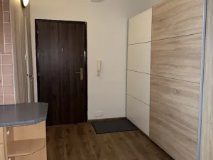 Prodej bytu 2+1, Nové Sedlo, Sadová, 77 m2