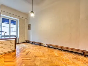 Prodej bytu 4+1, Praha - Malá Strana, Malostranské náměstí, 91 m2