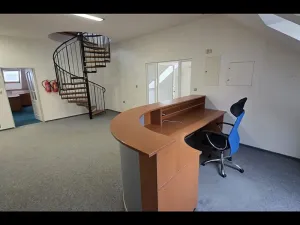 Pronájem kanceláře, Brno, Bieblova, 458 m2