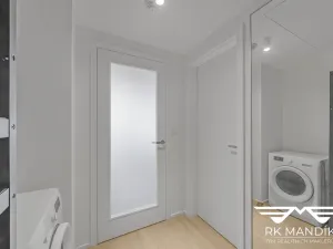 Pronájem bytu 1+kk, Praha - Smíchov, U Lihovaru, 28 m2