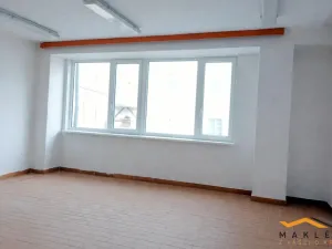 Pronájem skladu, Úsobí, 103 m2