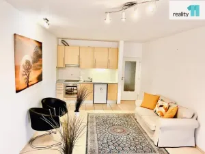 Pronájem bytu 1+kk, Praha - Michle, Pod Bohdalcem I, 50 m2