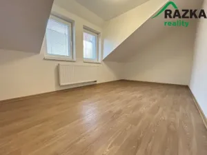 Pronájem bytu 3+kk, Planá, náměstí Svobody, 90 m2
