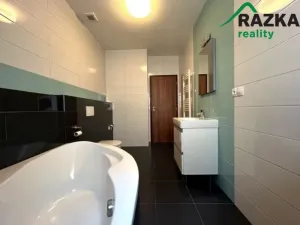 Pronájem bytu 3+kk, Planá, náměstí Svobody, 90 m2