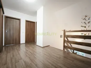 Prodej rodinného domu, Praha - Újezd nad Lesy, Chotěnovská, 182 m2