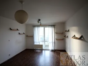 Pronájem bytu 1+kk, Tábor, U Areálu, 30 m2