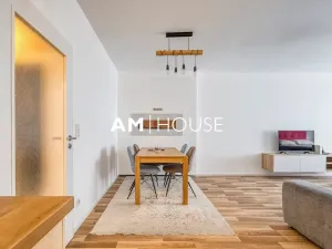 Pronájem bytu 1+kk, Praha - Strašnice, Zvěřinova, 51 m2