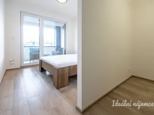 Pronájem bytu 2+kk, Praha, Jankovcova, 55 m2