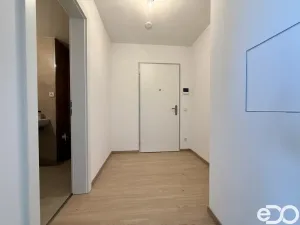 Pronájem bytu 1+kk, Praha, Tupolevova, 33 m2