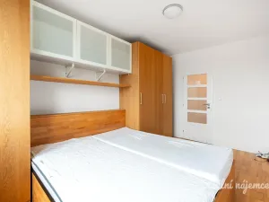 Pronájem bytu 2+kk, Praha - Kobylisy, Šiškova, 46 m2