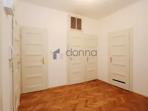 Pronájem bytu 2+1, Praha, Blanická, 77 m2