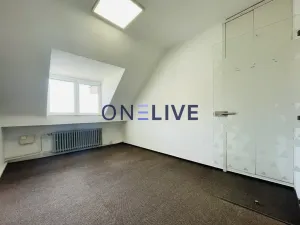 Pronájem kanceláře, Plzeň, náměstí T. G. Masaryka, 365 m2