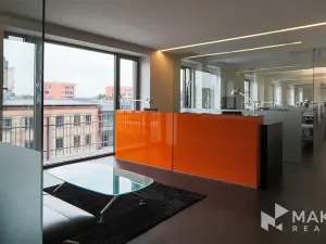 Pronájem kanceláře, Praha - Holešovice, Jankovcova, 231 m2