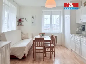 Pronájem bytu 2+1, Pardubice - Zelené Předměstí, Sladkovského, 65 m2