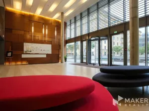 Pronájem kanceláře, Praha - Holešovice, V háji, 330 m2