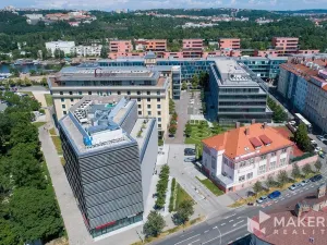 Pronájem kanceláře, Praha - Holešovice, V háji, 330 m2