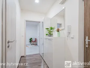 Prodej bytu 2+1, Neratovice, 28. října, 52 m2