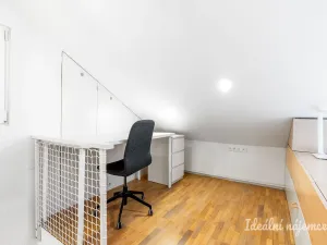 Pronájem bytu 3+kk, Praha - Vršovice, 28. pluku, 54 m2