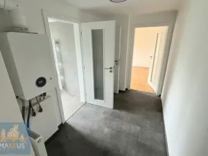 Pronájem bytu 2+1, Praha - Košíře, Mikšovského, 57 m2