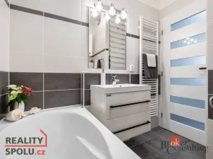 Prodej bytu 2+kk, Lavičky, 44 m2